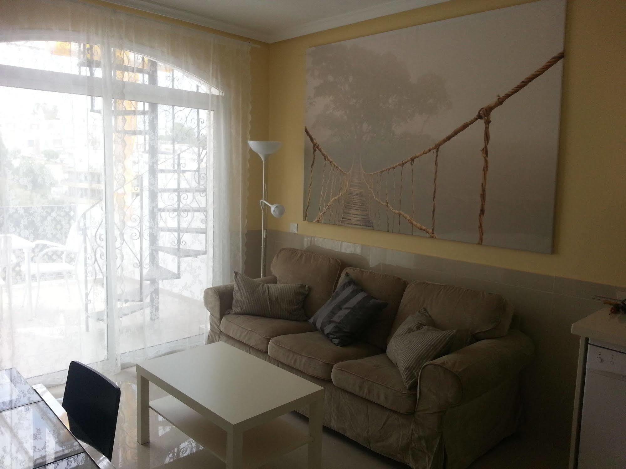 Verano Azul 61B เนร์คา ภายนอก รูปภาพ