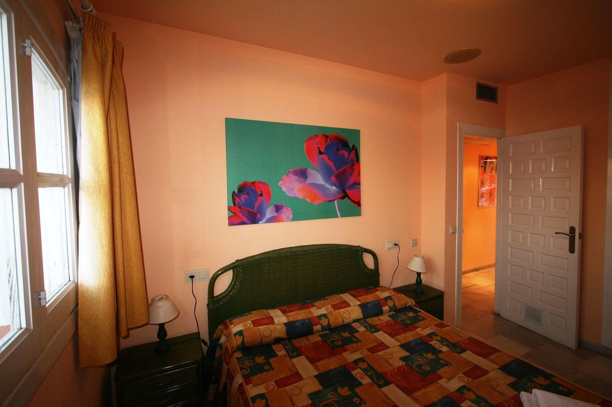 Verano Azul 61B เนร์คา ภายนอก รูปภาพ